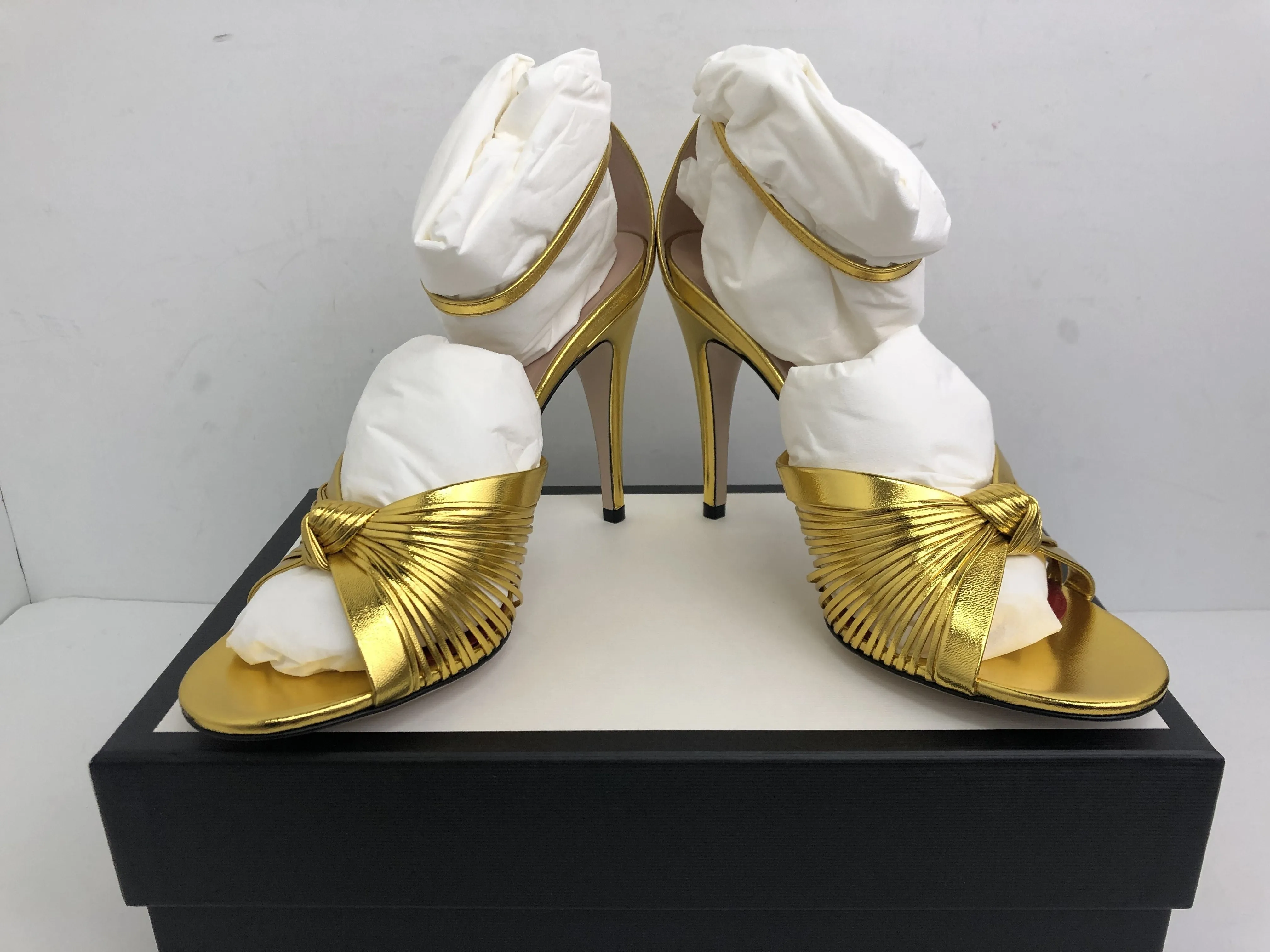 Gucci Women's Oro Vecchio Nappa Silk Gold Heeled Sandal Size 36-39