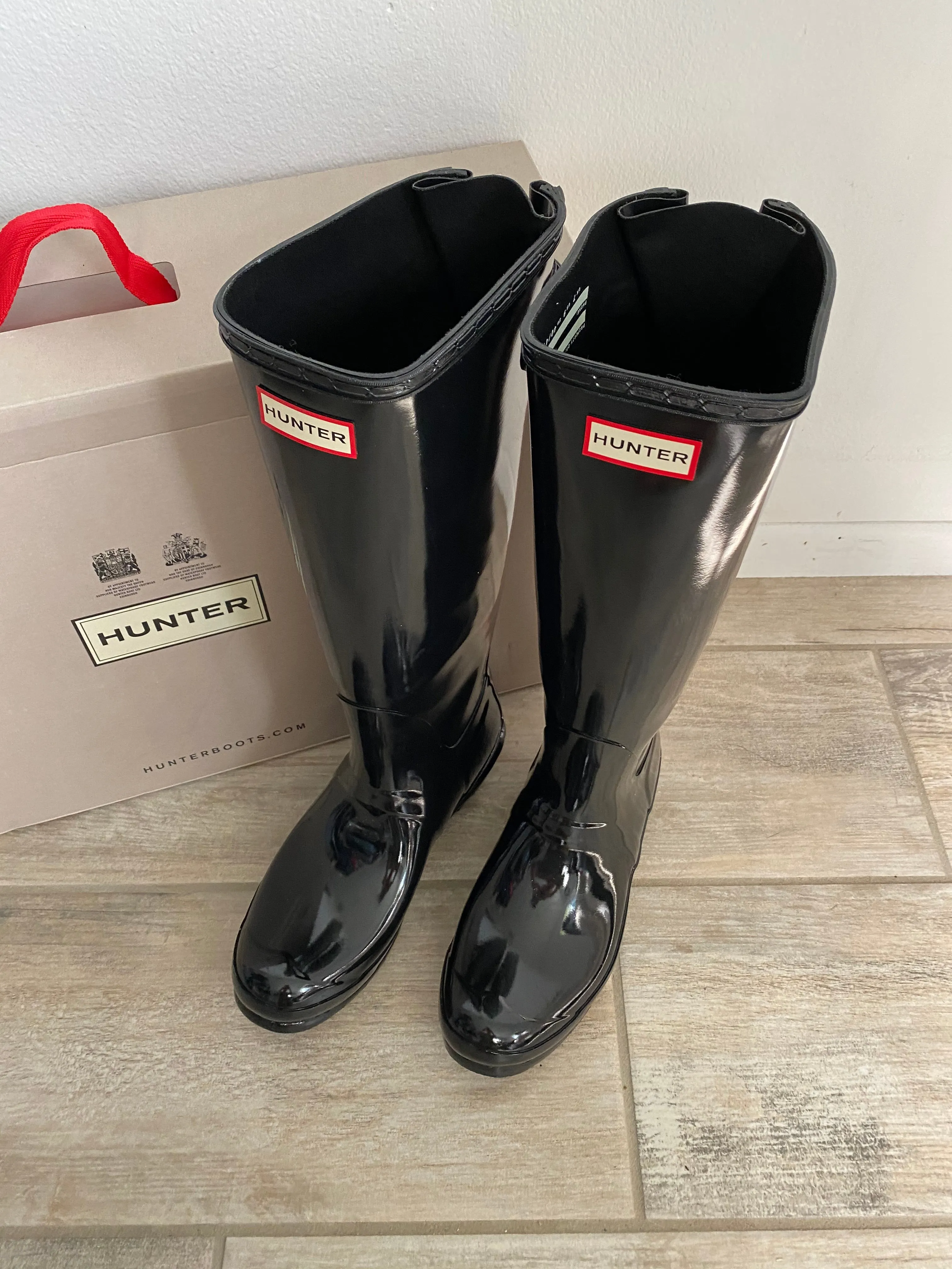 HUNTER Original Tall Gloss Rain Boots New 9