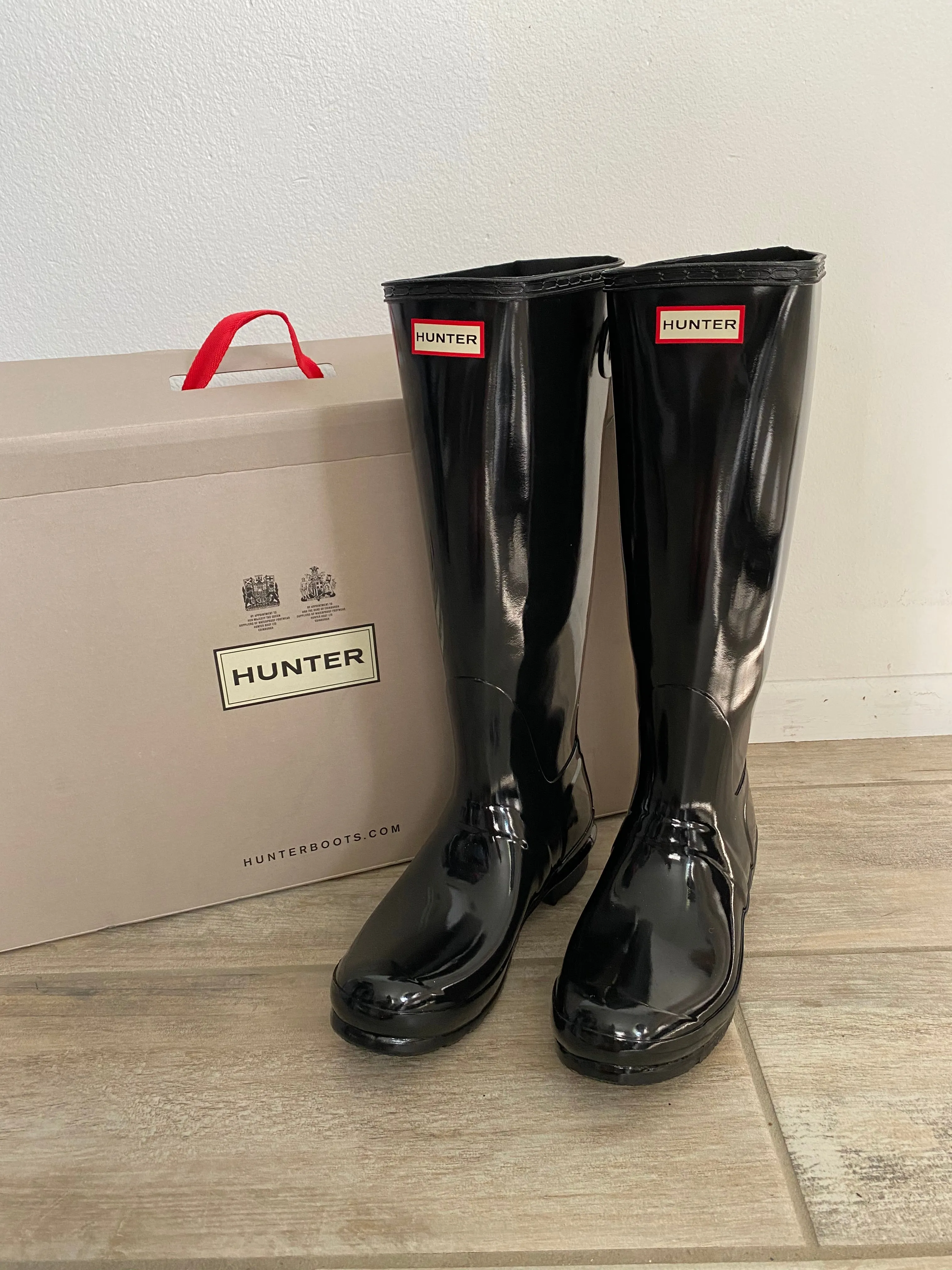 HUNTER Original Tall Gloss Rain Boots New 9