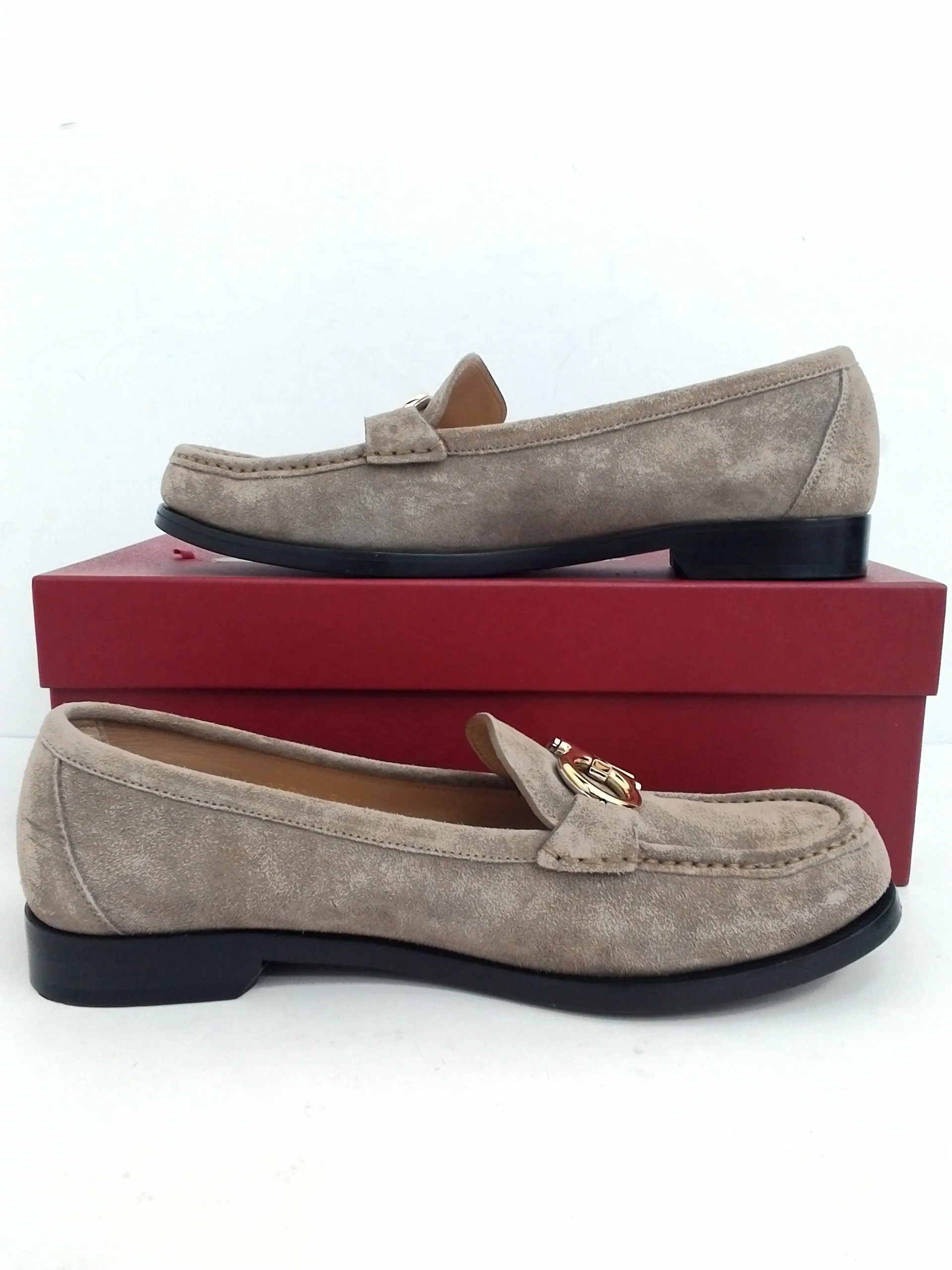 Salvatore Ferragamo Women's Rolo Fango Buckle Suede Calf Size 8.5 C
