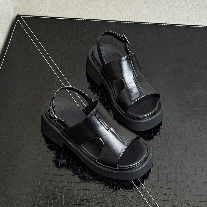 Serpatura Classic Sandal Design