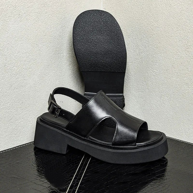 Serpatura Classic Sandal Design