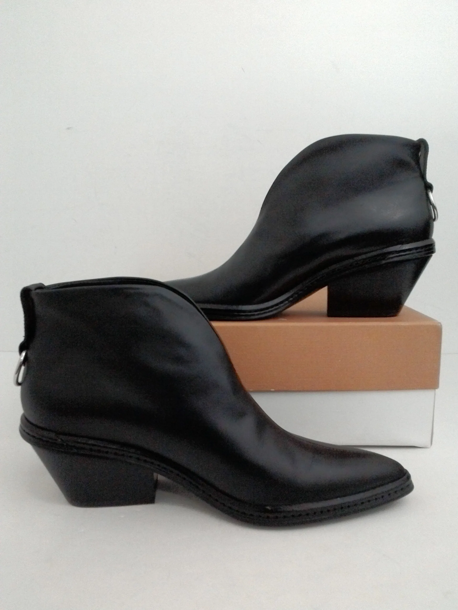 Via Spiga Women's Fianna Black Leather Booties Size 7.5 M